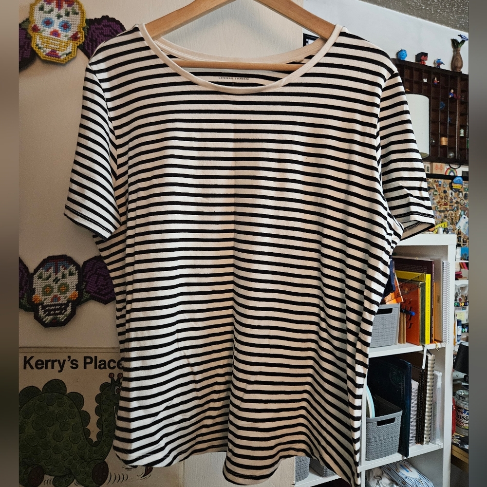 Universal Standard Tee Rex Striped short sleve shirt M